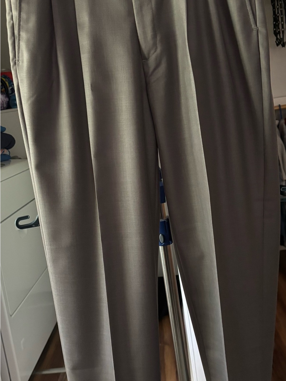 Perry Ellis Classic Straight-Leg Dress Pants in Gray